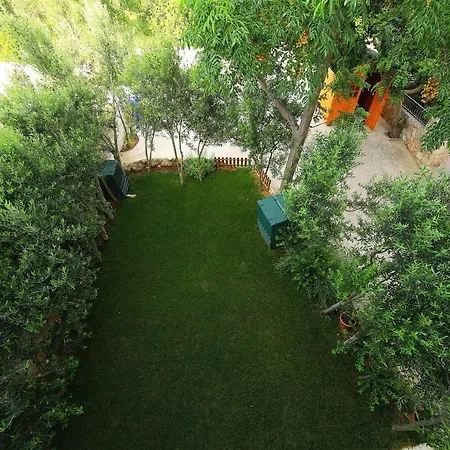 Kona Villa